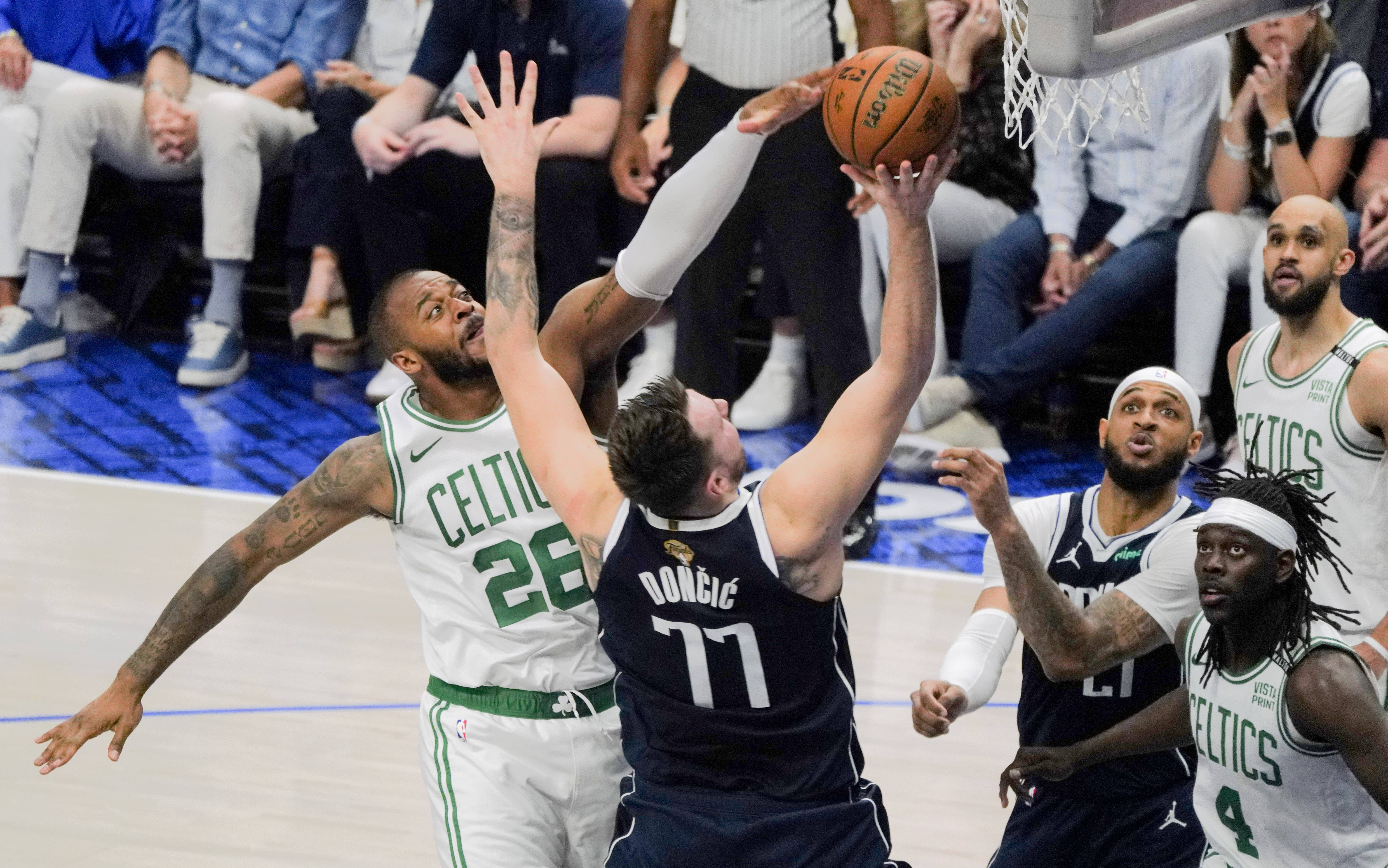 NBA总决赛迎来悍将之战，比分胶着激烈
